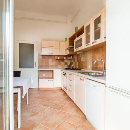 Guesthouse Centar 2 Ζάγκρεμπ Εξωτερικό φωτογραφία