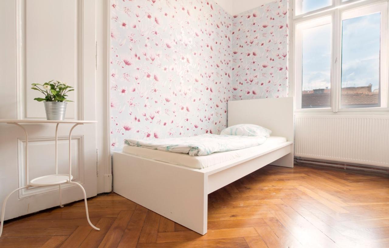 Guesthouse Centar 2 Ζάγκρεμπ Εξωτερικό φωτογραφία