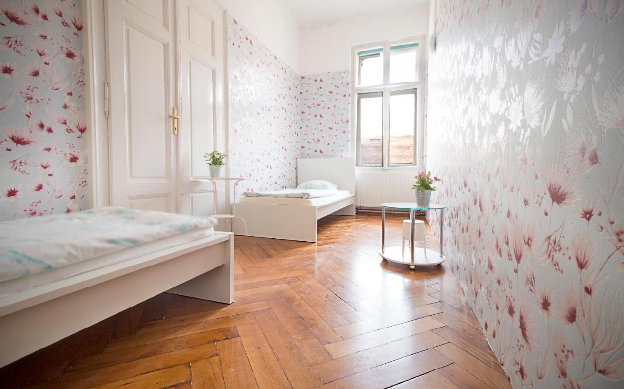 Guesthouse Centar 2 Ζάγκρεμπ Εξωτερικό φωτογραφία
