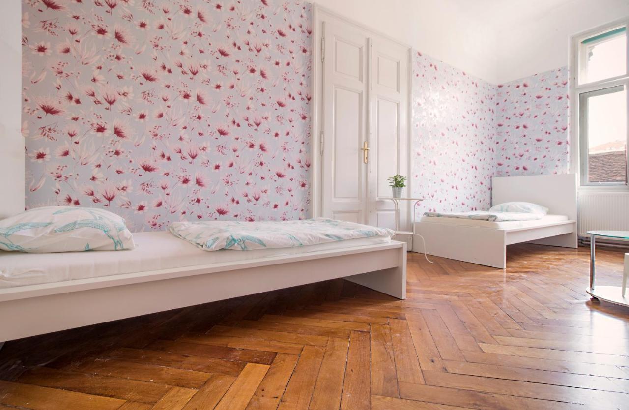 Guesthouse Centar 2 Ζάγκρεμπ Εξωτερικό φωτογραφία